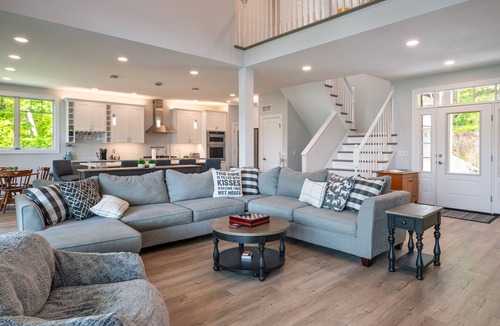 Town of Jerusalem House | NEW Build Keuka Lakefront | Sleeps 16 | Dock/Kayak