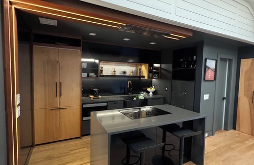 Springs House | New built exclusive 3-bedroom house in East Hampton with pool, AC, fitness room
