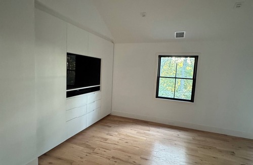 Springs House | New built exclusive 3-bedroom house in East Hampton with pool, AC, fitness room
