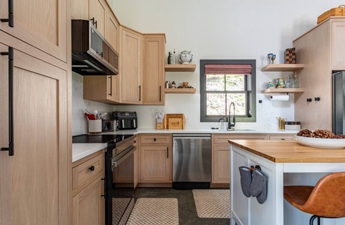 Pine Plains House | NEW: Chic Modern Barn Style Home in Fun Area