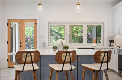 Cape Neddick House | NEW! Coastal Beach House, Steps to Cape Neddick Beach with 4Br+Sleeps 9!