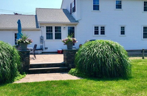Newport East House | NEW! Comfort, Spacious 2300sqft, minutes to Newport