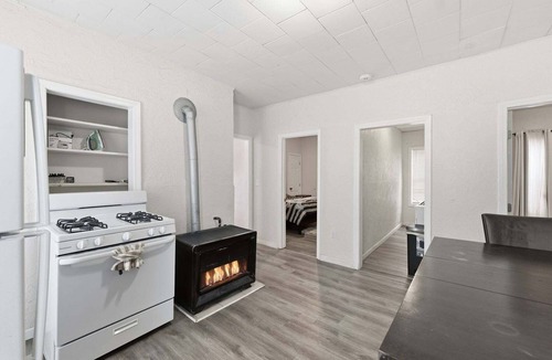 Worcester Apartment | NEW! Cozy Adventure Filled Escape Free parking