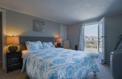 Groton House | New cozy coastal retreat!