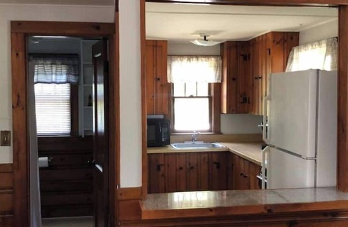 West Yarmouth Cottage | NEW ! Cozy Cottage with Water View
