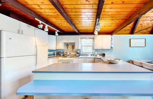 Conway Cabin | NEW Family friendly Ski Chalet/Shop/Relax/Cozy