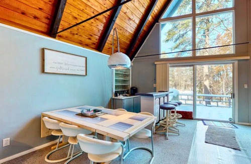 Conway Cabin | NEW Family friendly Ski Chalet/Shop/Relax/Cozy