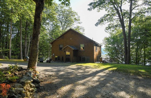 Bridgton House | NEW FOR 2026! Spacious Long Lake Home – Peaceful Retreat for Families of 8