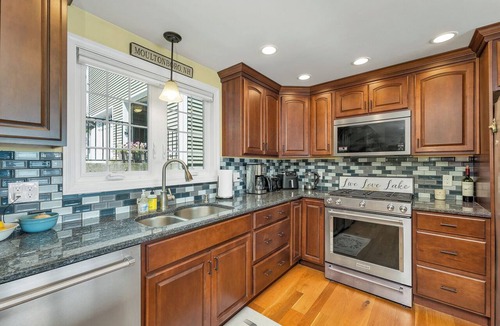 Moultonborough House | NEW FOR 2027 Lake Winnipesaukee Waterfront Sleeps 16