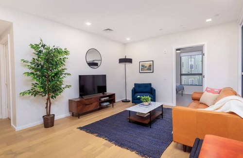 Mission Hill Apartment | New! Gorgeous 2Br | Mission Hill