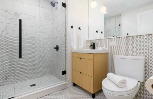 Mission Hill Apartment | New! Gorgeous 2Br | Mission Hill