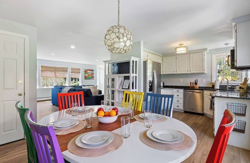 East Sandwich House | NEW-Heated Pool, 1.5 miles to Beach, Ping Pong Table. 2 Stunning Homes in 1!