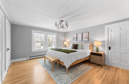 Moultonborough House | NEW l Modern Comfort wHOT TUB l NH Lakes Region