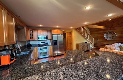 East Wakefield House | NEW - Lake house for family fun & relaxation - game room, fire pit, deck, & dock