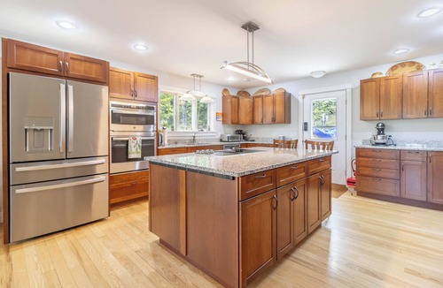 Surry House | New Lakefront 3 Bedroom, 3.5 Bathroom Home on Toddy Pond with Dock and Kayaks
