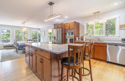 Surry House | New Lakefront 3 Bedroom, 3.5 Bathroom Home on Toddy Pond with Dock and Kayaks