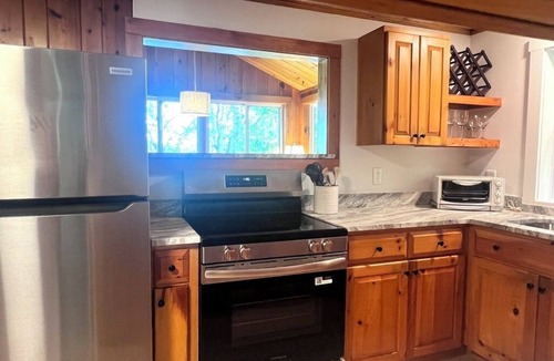 Lyman Cottage | NEW: Lakefront Cottage on Kennebunk Pond, sleeps 6
