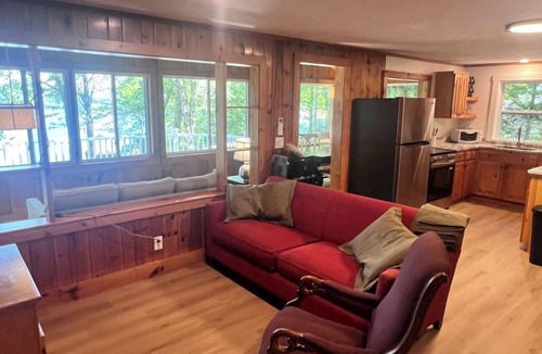 Lyman Cottage | NEW: Lakefront Cottage on Kennebunk Pond, sleeps 6