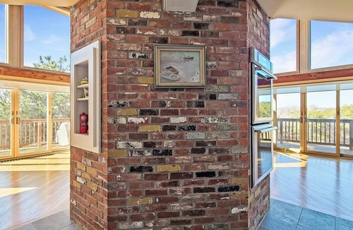 Wellfleet House | NEW LISTING! 4BD Contemporary-Duck Creek Views, 5-Min Walk to Uncle Tim's Bridge, Outdoor Shower
