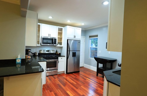 Dorchester Apartment | New Listing Deal! Bright Boston Apartment.