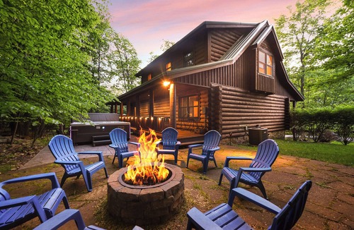 Thayerville Cabin | New Listing! New 7 Person HotTub & Grill FirePit 2 Arcades 9 Minutes to Wisp!