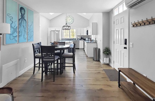 Wellfleet House | NEW LISTING! Newly-Constructed Wellfleet Center 4BD-A/C, Patio, Walk to Main St, Less than 1 Mi to Mayo (Code:WREDE)
