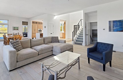 Wellfleet House | NEW LISTING! Stunning 5BD-Private Pool, Tennis Court & Sauna, Central A/C, Beach Access, Hopper House Views