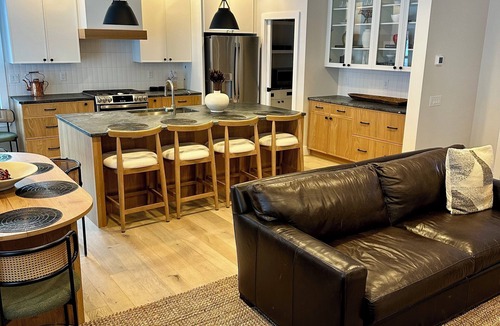 Stowe Area House | NEW Luxury 5BR Stowe Townhome, Sleeps 12 + Arcade Room, Foliage & Bike Trails