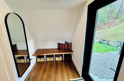 Melvin Village House | New Luxury A-frame Retreat in Lake Winnipesaukee with Sauna