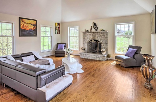 Goshen House | NEW! Modern Goshen House w/ deck, backyard & views
