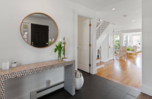 Kittery House | >New Oceanfront Listing< La Bohème | Kittery Maine