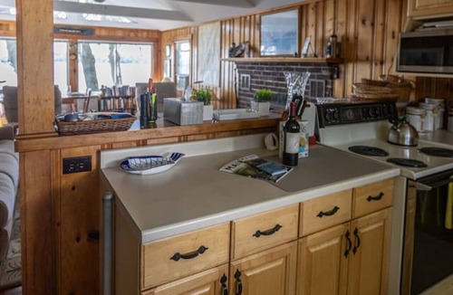 East Boothbay House | New! Peaceful waterfront retreat in East Boothbay overlooking Linekin Bay