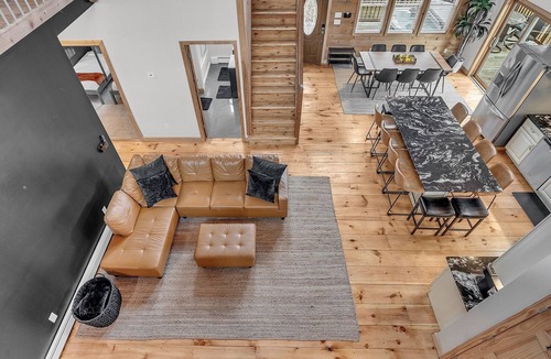 Tamworth House | NEW! Relax&Play: HotTub/FirePit/Game Room Paradise
