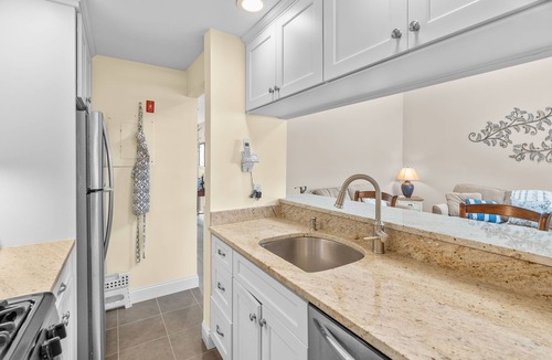 Mews Village Condo | New Rental - 2 bedrooms, 2 baths, golf course view