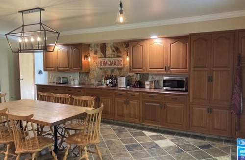 Whitingham House | New Rental! Fabulous, Spacious Mountain Family Retreat on 13 Acres