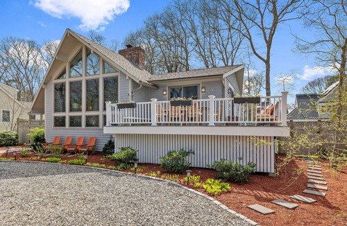 Summersea House | New Seabury - 2,000 sq ft, 4 Bed, Launch Kayak - perfect for family getaways!