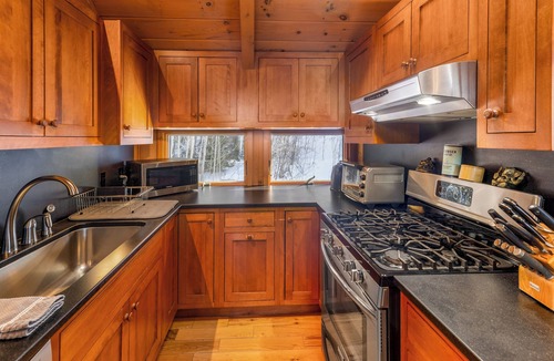 Stowe House | New Spacious Stowe Home, Central A/C Stowe Mt Views. Sauna, Ask about dog policy