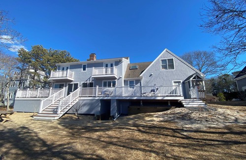 Seconsett Island House | New to the market 4BR Cape Cod charmer on Hamblin Pond w Waquoit Bay views