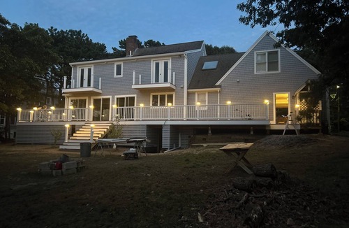 Seconsett Island House | New to the market 4BR Cape Cod charmer on Hamblin Pond w Waquoit Bay views