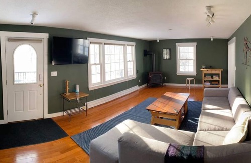 Woodstock House | NEW TO VRBO Hiker’s Hygge on 21 Acres and Aqueduct Trails