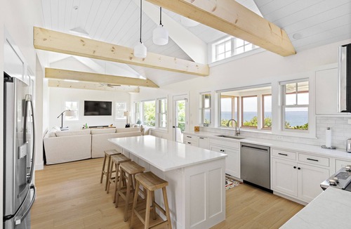 West Tisbury House | New Waterfront Home, Secluded on Private Road w Pvt Beach, only 10min to town