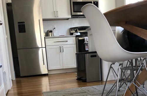 Provincetown Cottage | New West-End Free Standing Cottage (1 bedroom / 1.5 bath)