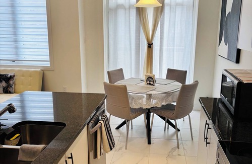 Thorold House | Newly Built House near Niagara Falls and Outlet Mall