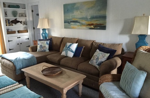 West Chatham Cottage | Newly redone beautiful 3 Bedroom Cottage on White Pond
