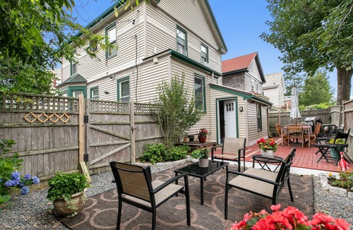 Fifth Ward Cottage | Newly refurbished house within short walking distance of town. Private driveway!