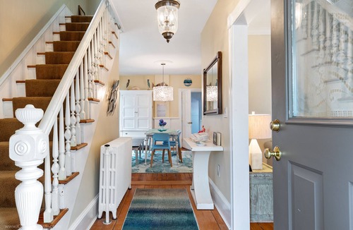 Fifth Ward Cottage | Newly refurbished house within short walking distance of town. Private driveway!