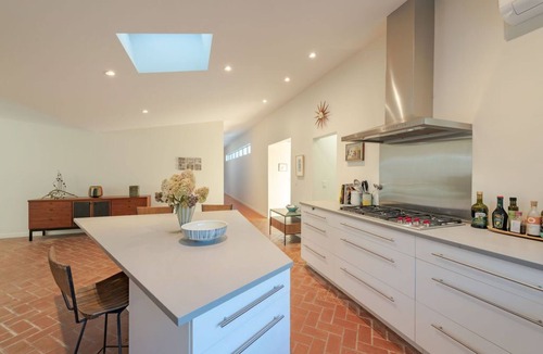 Wellfleet House | Newly Reno'd GORGEOUS, Water View, Beach Access (CS0034)