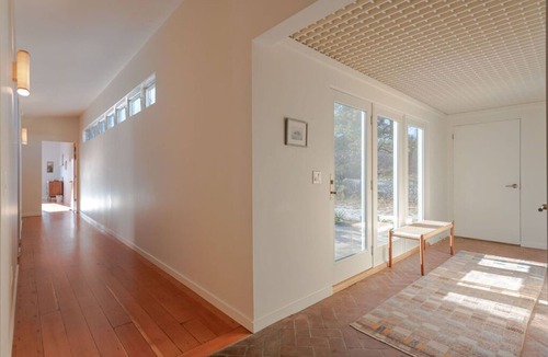 Wellfleet House | Newly Reno'd GORGEOUS, Water View, Beach Access (CS0034)