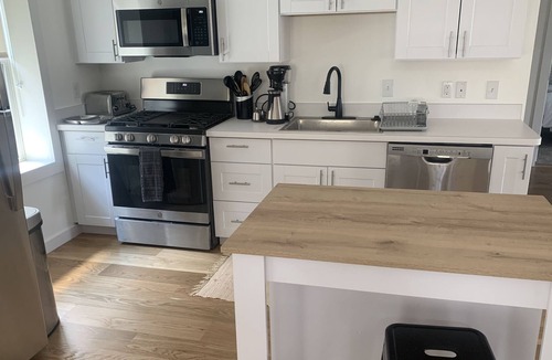 North Adams Apartment | Newly renovated 2 Br apartment on historic Eagle Street