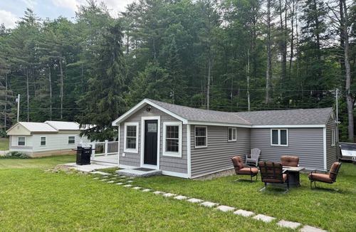 Alton House | Newly renovated 2-bedroom house with access to Lake Winnipesaukee in Alton Bay